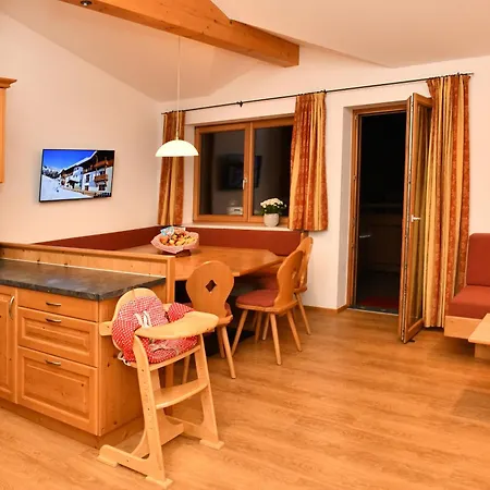 Appartements Neben Der Gondelbahn - Haus Nord Brixen im Thale Exterior photo