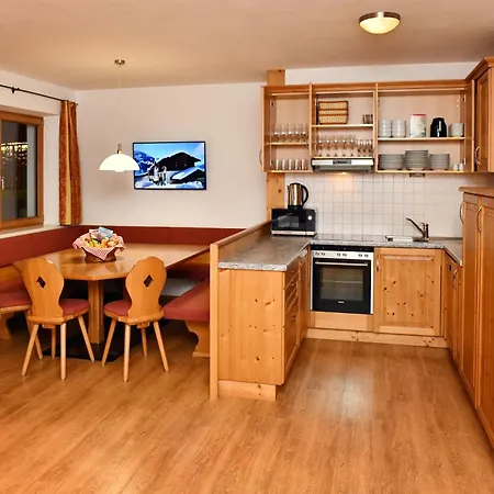 Appartements Neben Der Gondelbahn - Haus Nord Brixen im Thale Exterior photo